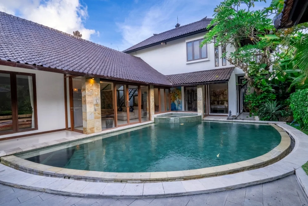 Spacious 5-Bedroom Family Villa in Seminyak – Sleeps 12, Private Pool, Walk to Petitenget Beach – BVI2481 — image 6