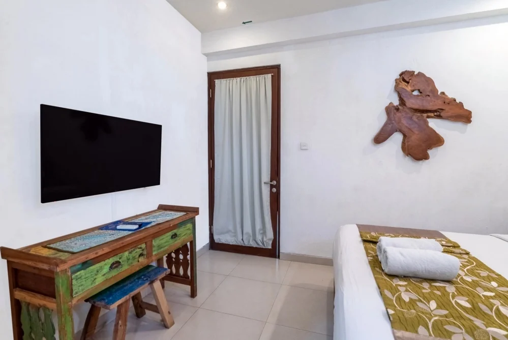 Spacious 5-Bedroom Family Villa in Seminyak – Sleeps 12, Private Pool, Walk to Petitenget Beach – BVI2481 — image 16