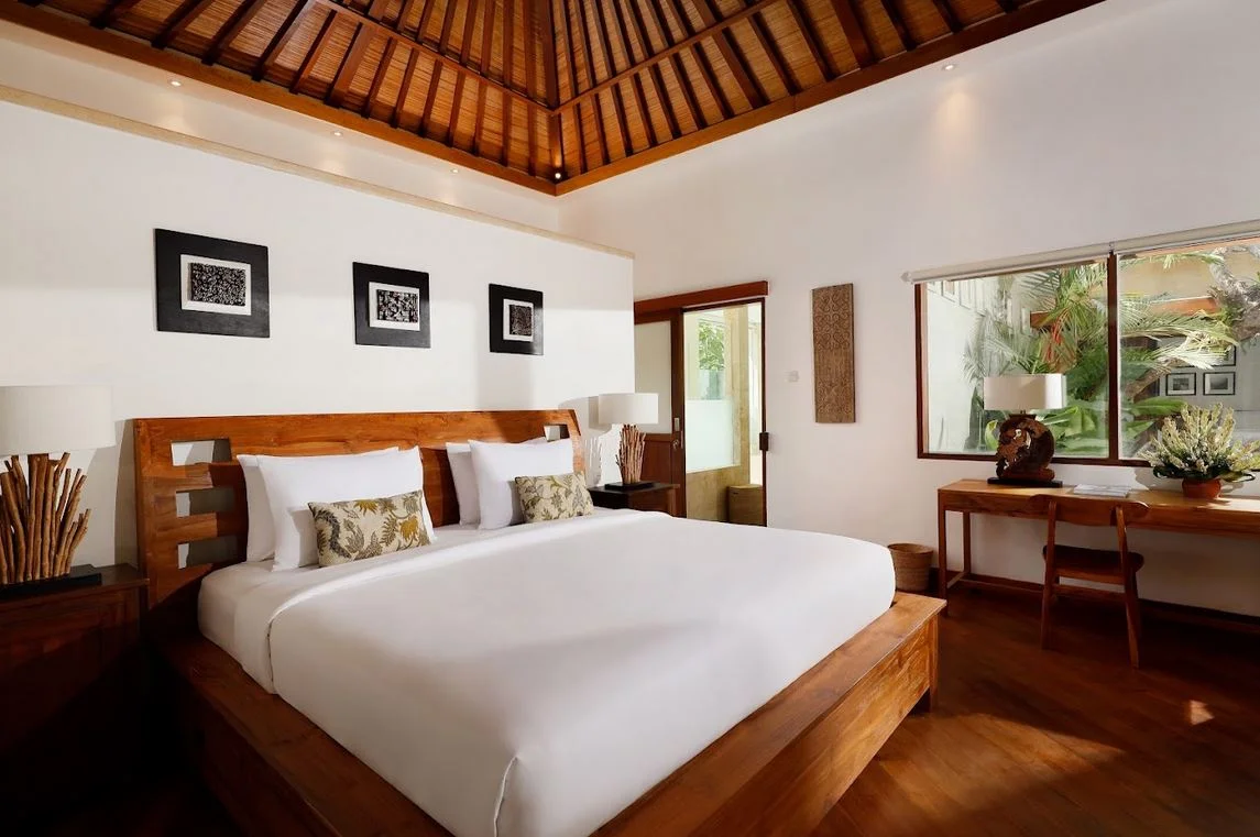 Stylish 3-Bedroom Villa in Pererenan Canggu – Comfortable & Peaceful Modern Tropical Villa — image 10