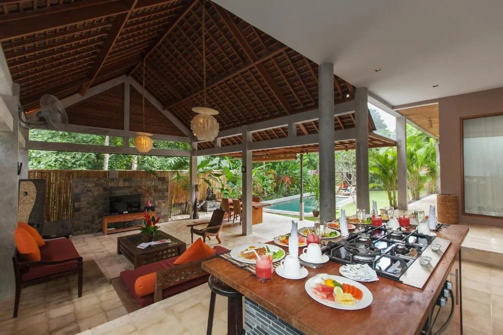 Stylish 3BR Villa Large Garden & Pool Near Seminyak Beach – BVI5754 — image 14