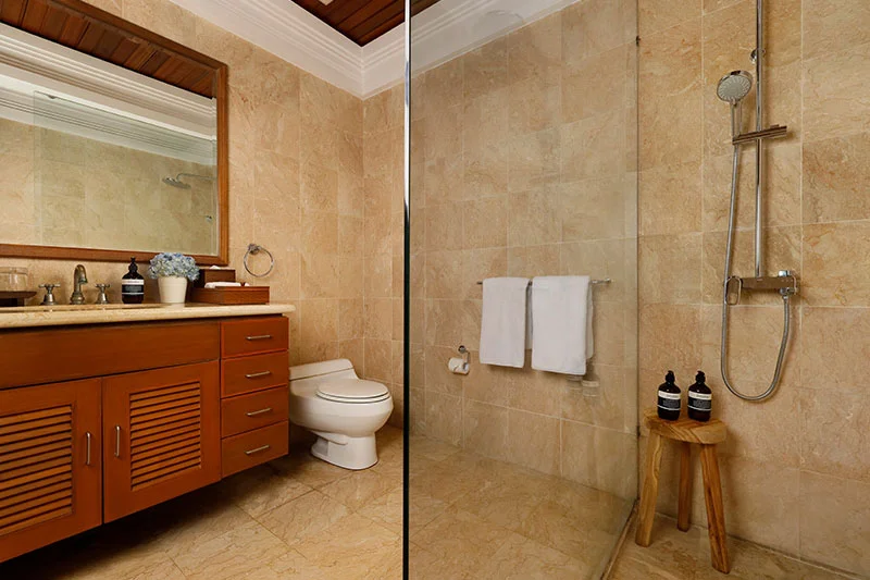 Stylish 3-Bedroom Villa with Private Pool, Walking Distance to Jimbaran Beach — image 10