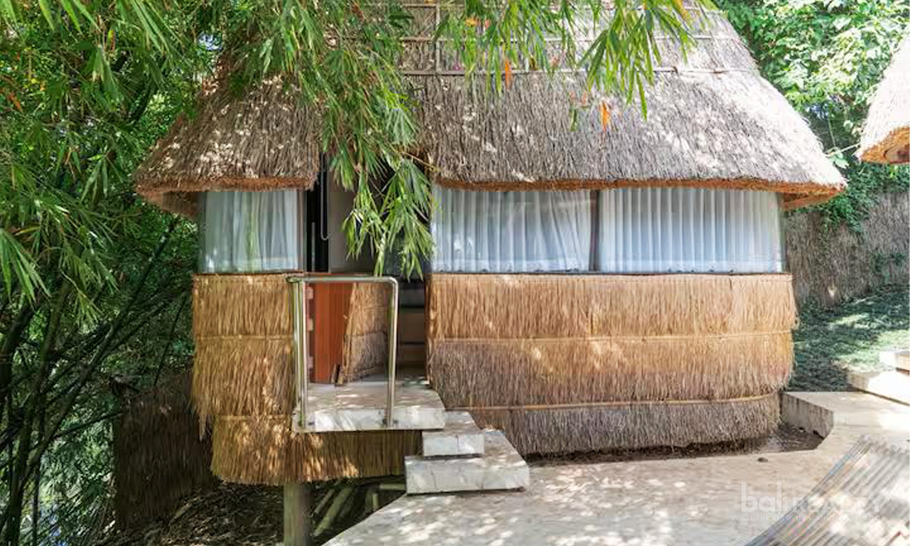 Hidden Riverside Sanctuary – Two Bedroom Alang Alang House 2956 — image 3