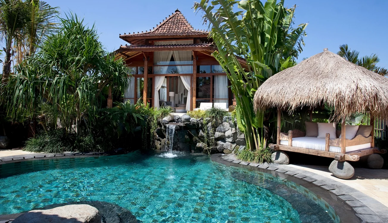 Villa Tenang 3-Bedroom with Rice Field View in Berawa, Canggu — image 3