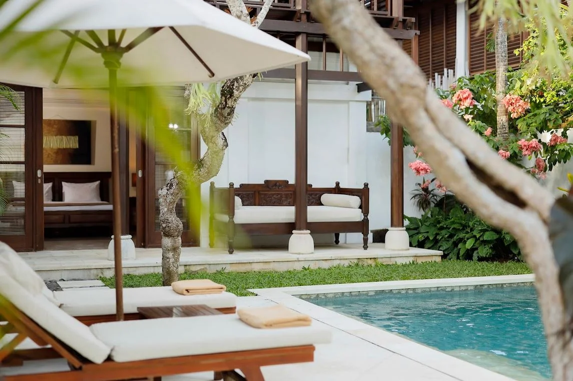 Tropical Hideaway 3-Bedroom Villa in Jimbaran – Family Villa Near the Beach — image 5