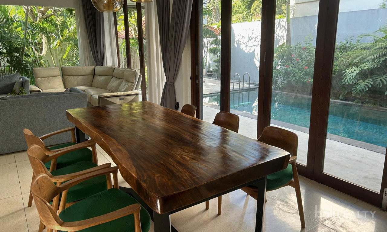 Elegant Fully Furnished 3 Bedroom Family Villa in Bumbak, Umalas – Perfect Home or Long-Term Investment 2993 — image 3