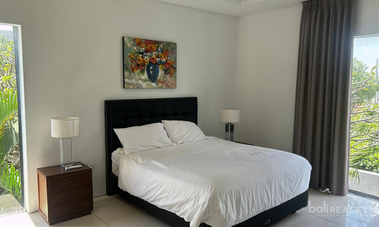 Elegant Fully Furnished 3 Bedroom Family Villa in Bumbak, Umalas – Perfect Home or Long-Term Investment 2993 — image 8
