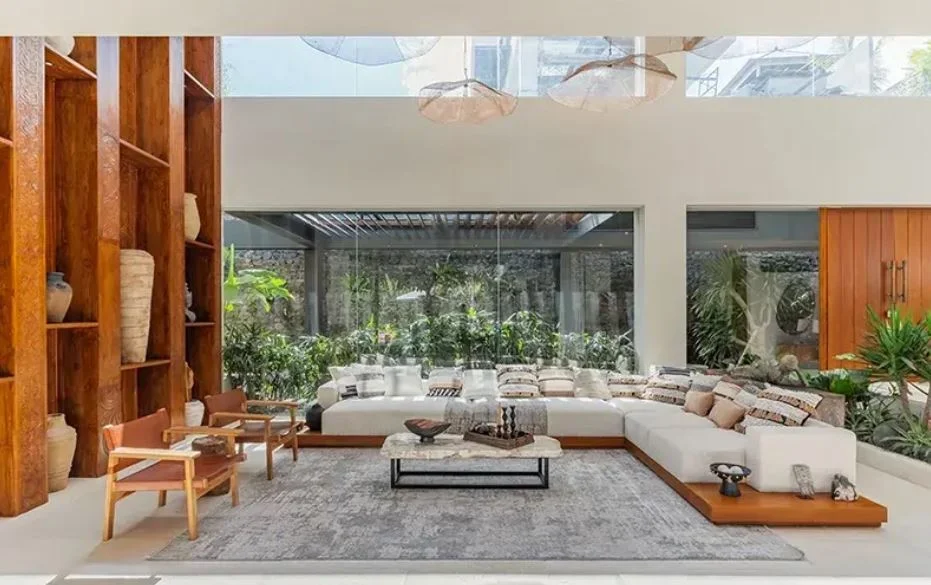 Luxury 5BR Villa with 3 Swimming Pools in Canggu (Tumbak Bayuh) — image 10