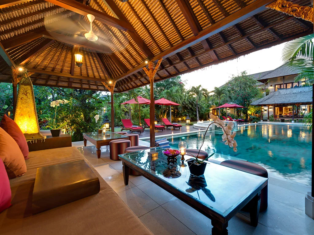 Elegant 5BR Tropical Retreat in Central Seminyak – Walk to Everything – BVI2031