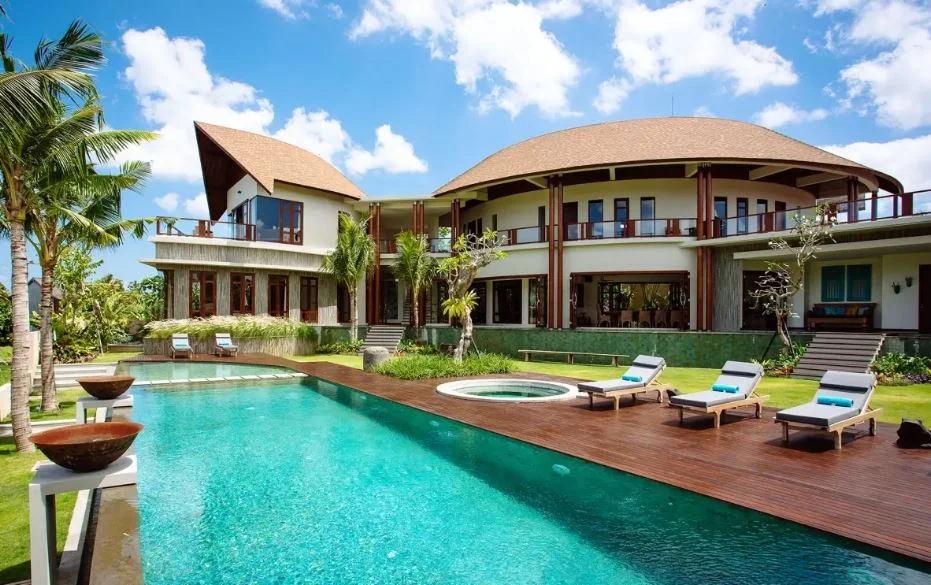 5-Bedroom Luxury Villa with Rice Field Views in Umalas – BVI4435