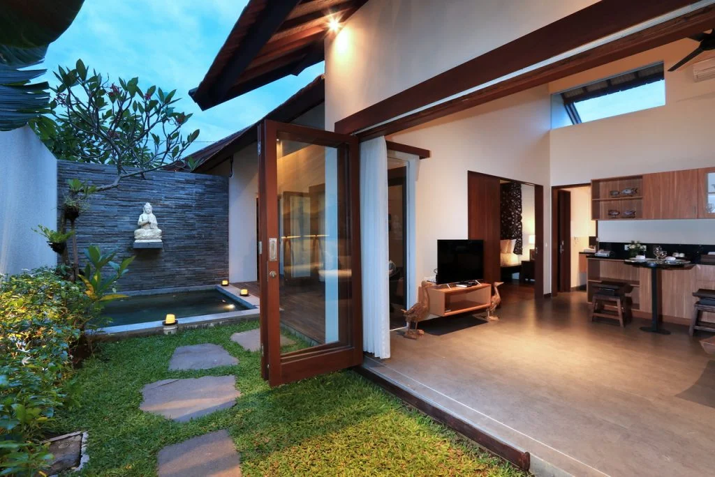 1BR Tranquil Hideaway with Private Pool in Kerobokan Village – BVI9547