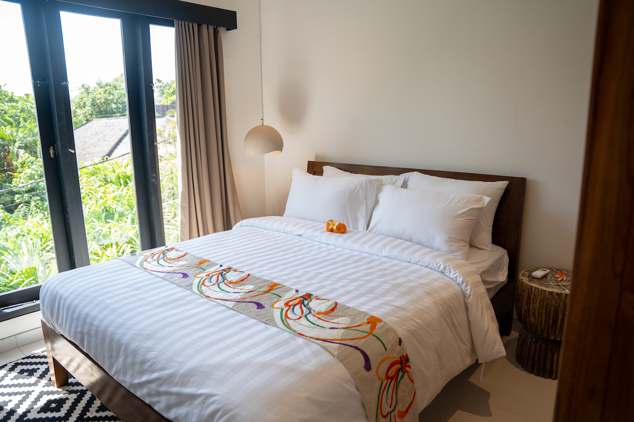 Elegant 3-Bedroom Home Overlooking Rice Fields in Tumbak Bayuh — image 17
