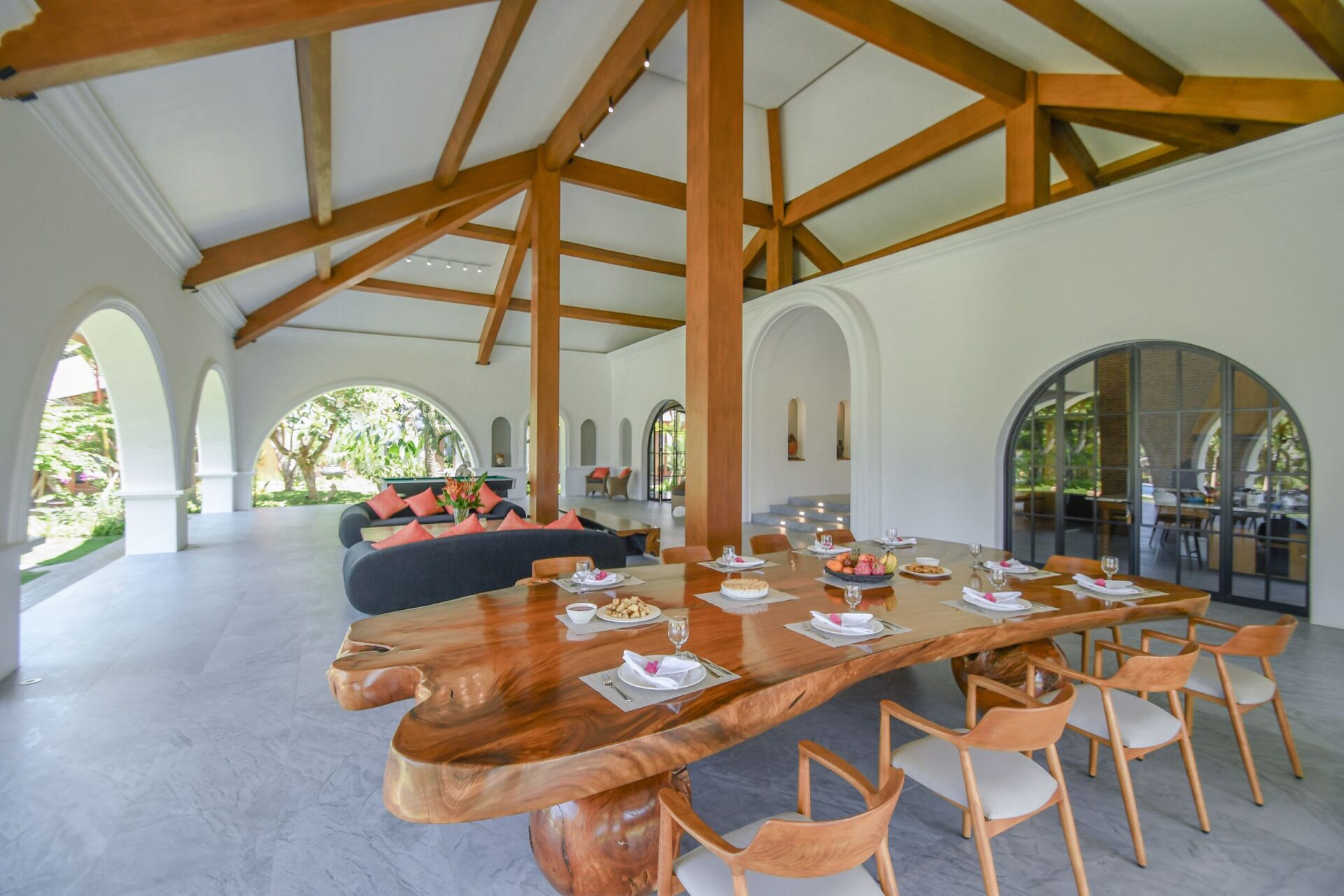Luxury 4 Bedroom Estate with Rice Field Views in Tabanan — image 5