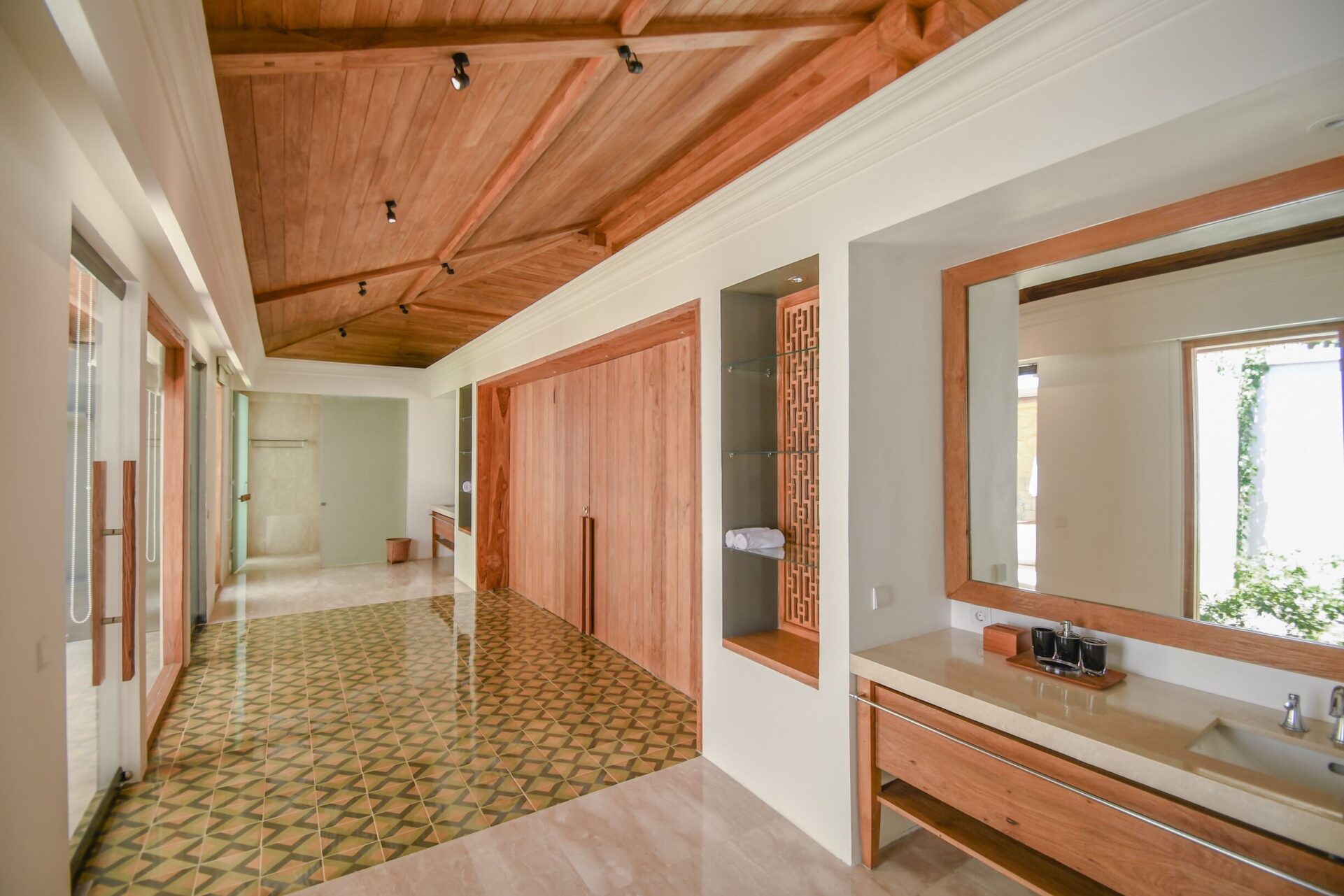 Luxury 4 Bedroom Estate with Rice Field Views in Tabanan — image 11