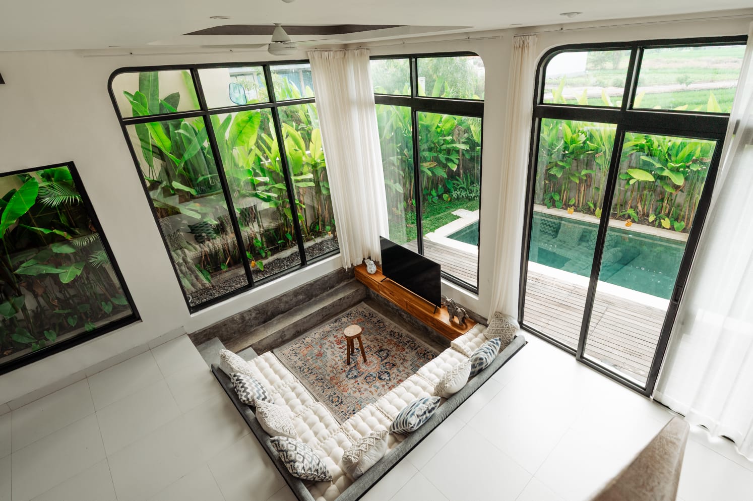 Modern 3 Bedroom Villa with Enclosed Living in Berawa — image 1