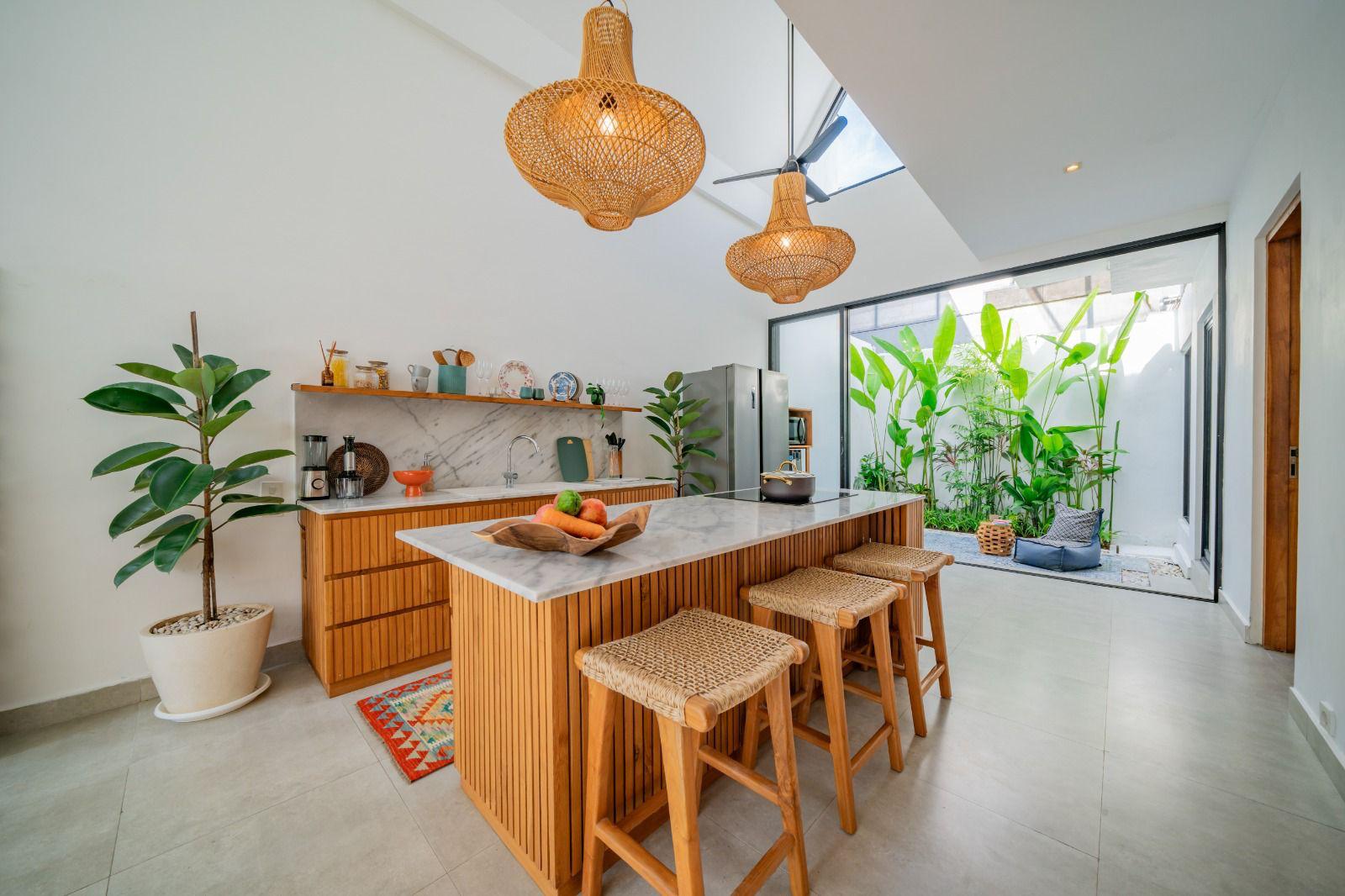 Modern 3 Bedroom Villa for Monthly & Yearly Rent in Berawa, Canggu — image 6