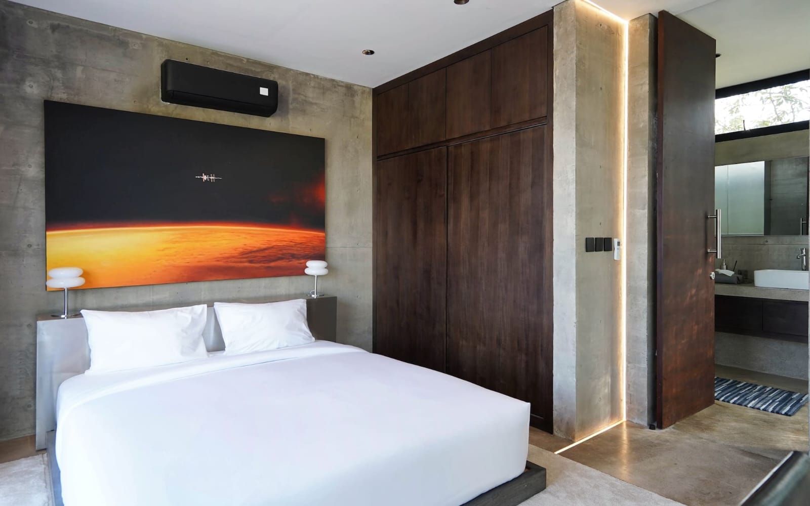 Spacious 3-Bedroom Ocean View Villa with Private Pool for Yearly Rental in Ungasan — image 3