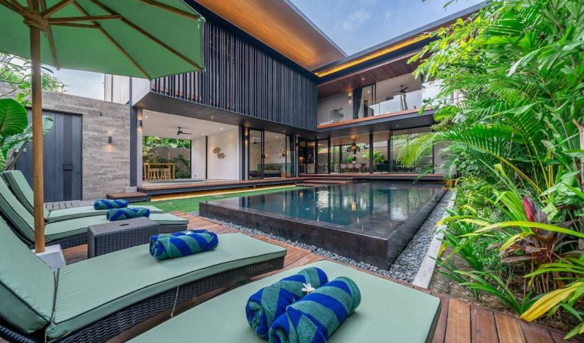 Seminyak Villa 3971 — image 3