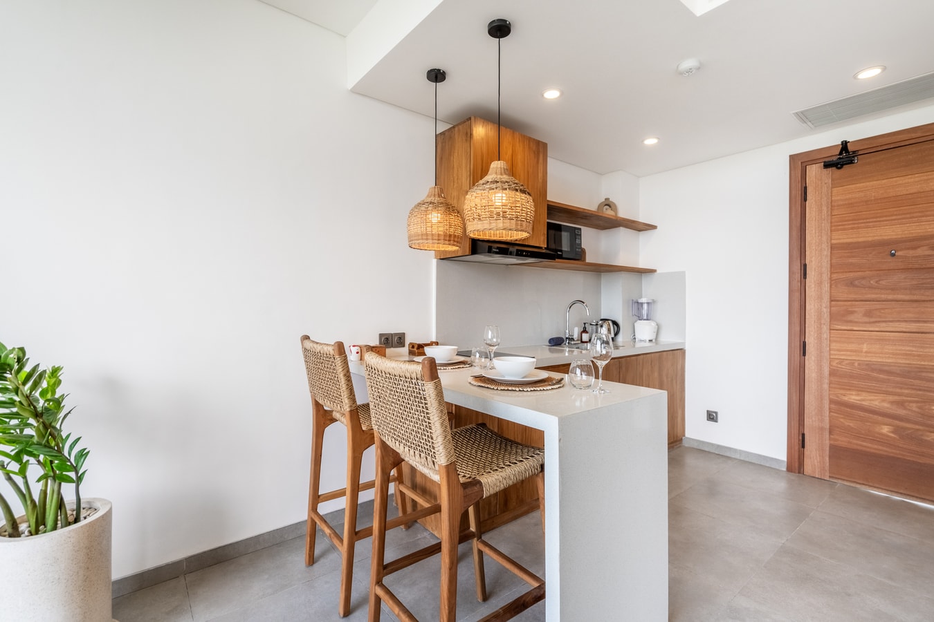 Beachside 1BR Canggu | Rooftop Gym, Sauna & Pool in Canggu, Bali — image 15