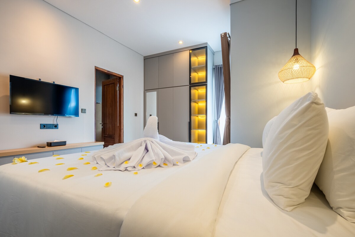 Homely Tropical Comfort 2 Bedroom Private Villa in Jimbaran — image 9