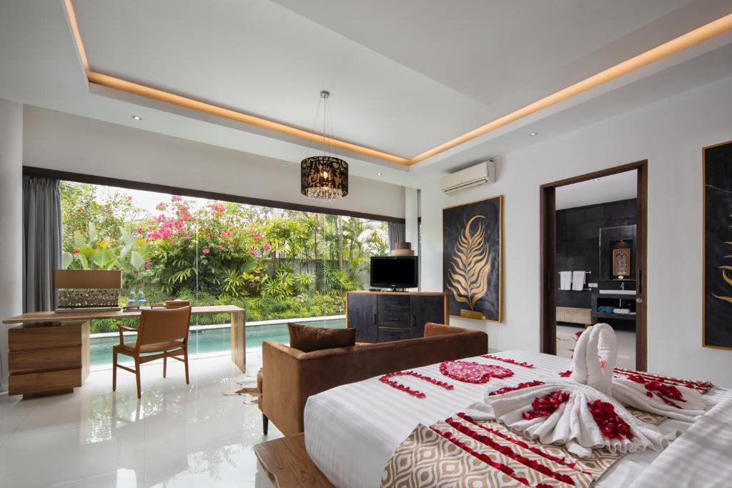 Romantic Poolside Hideaway 1 Bedroom Private Villa in Canggu