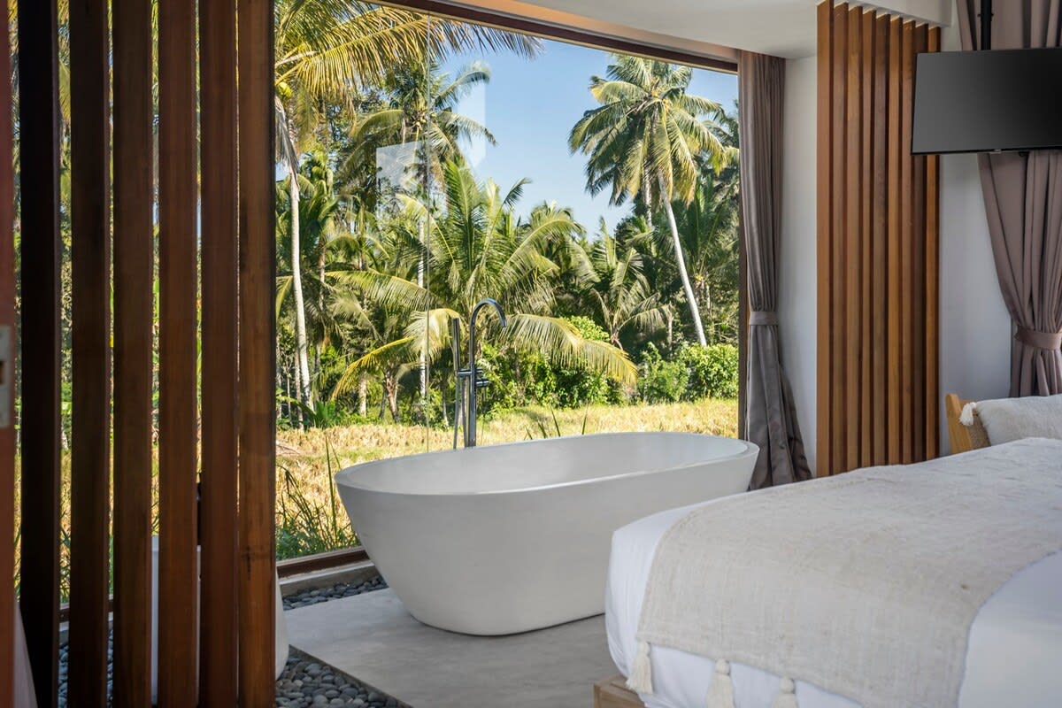 Rice-Field Villa Mekar · 6BR · Ubud — 6BR Villa Rental in Ubud — image 8