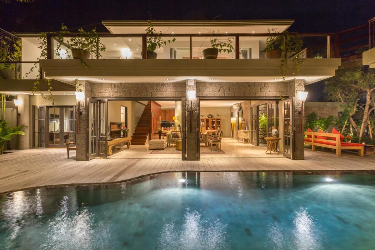 Vintage Luxe Sanctuary 3 Bedroom Private Villa in Canggu — image 10