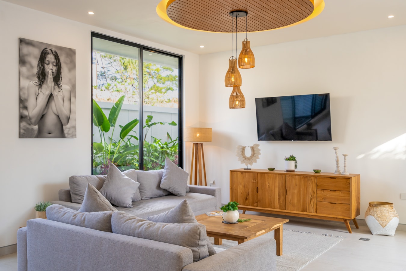 Serai - 2BR Villa with Pool, Central Seminyak in Seminyak, Bali — image 3