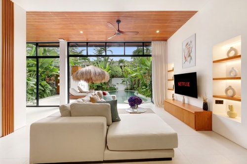 Comfort Stylish 3BR Villa w/ Rooftop & Pool, Canggu in Canggu, Bali — image 4