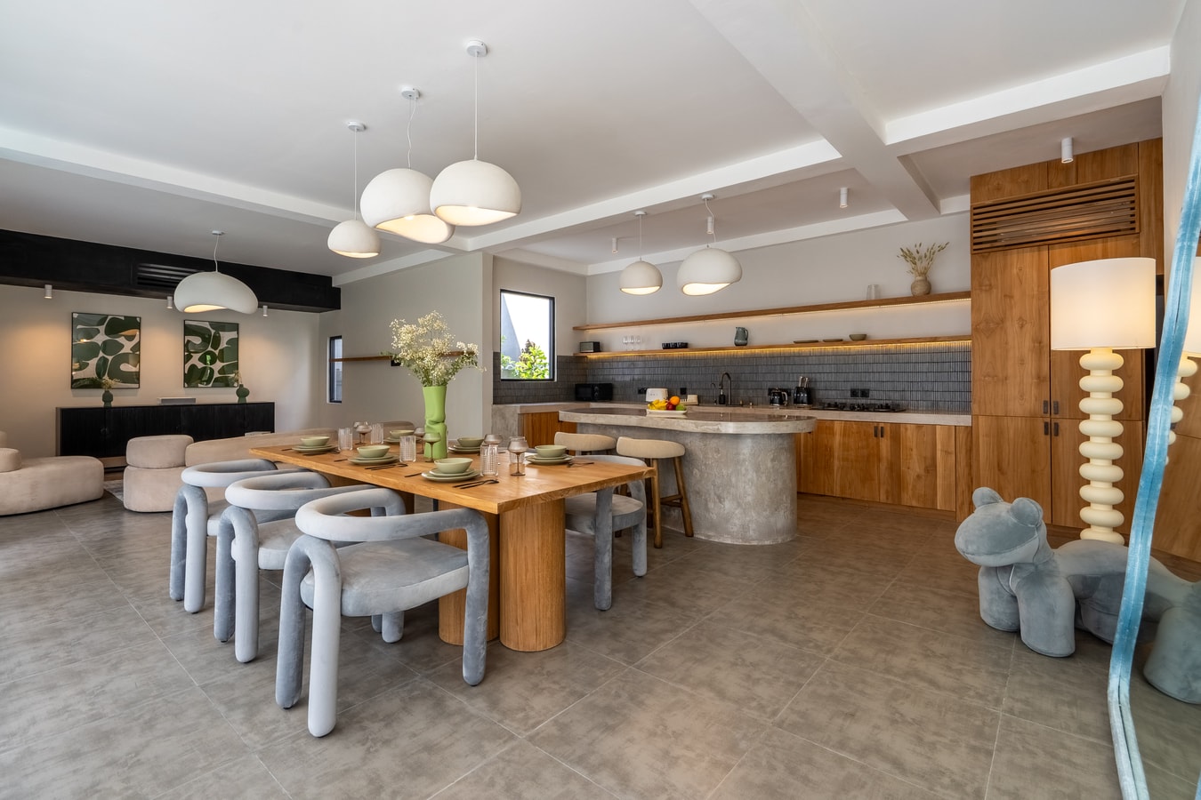 Canggu Designer 3BR Villa - Private Pool & Balcony in Pererenan, Bali
