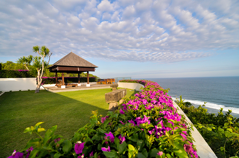 SURGA VILLA ESTATE in Ungasan