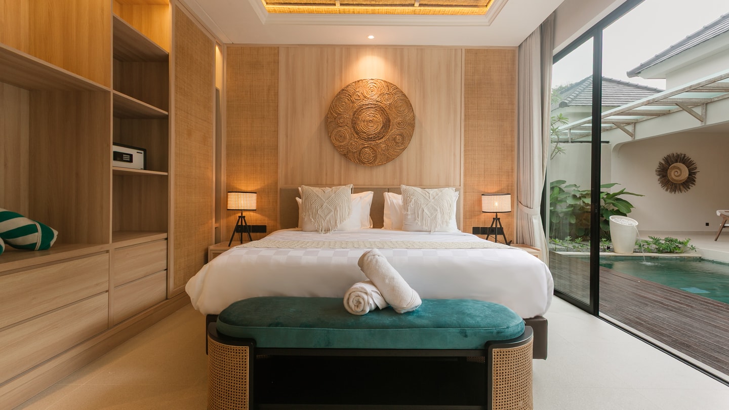 Deneva 8 - Bathtub & Pool Villa, Near Berawa Beach in Canggu, Bali — image 7