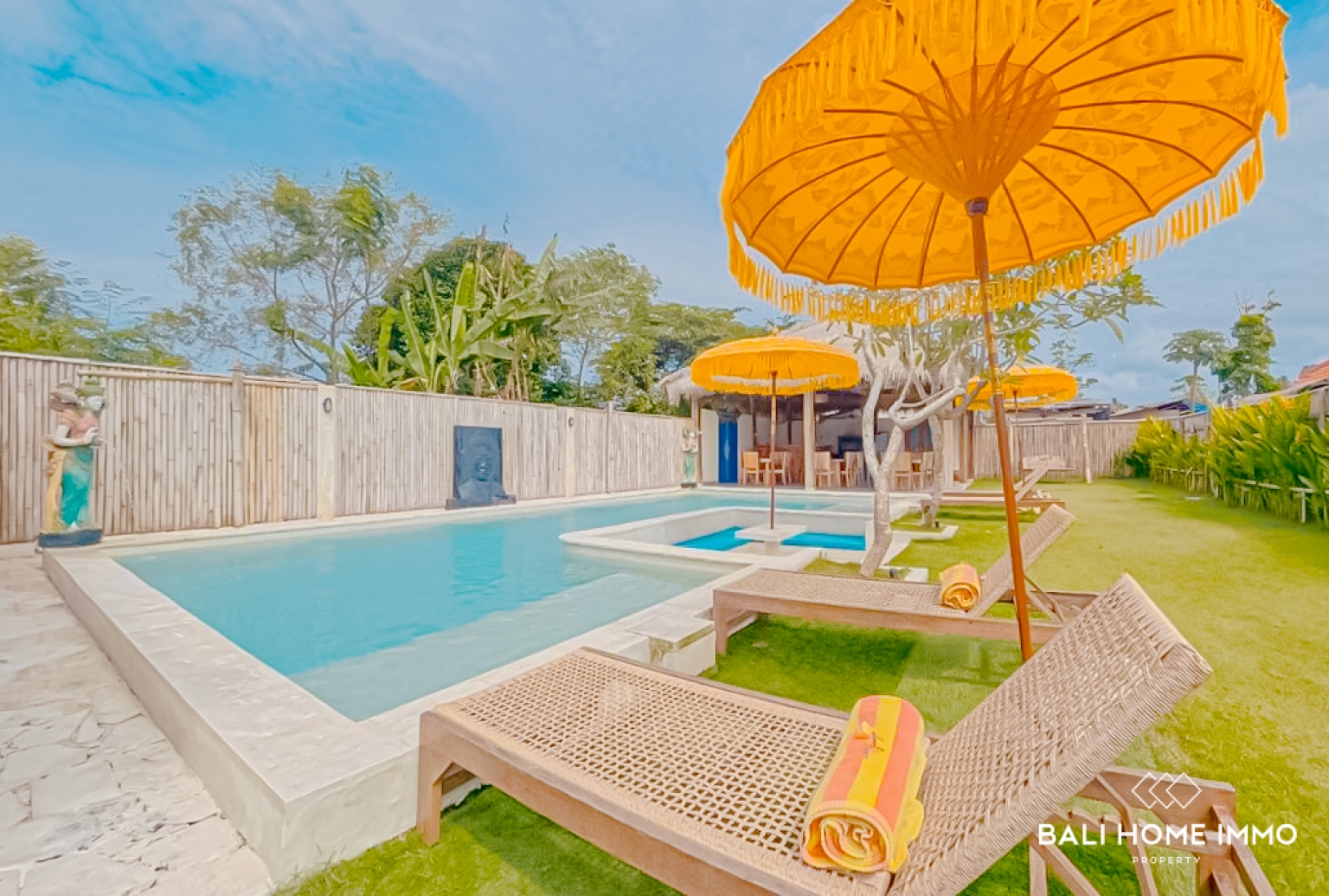 BEAUTIFUL 2 BEDROOMS TOWNHOUSE FOR MONTHLY RENTAL IN ULUWATU UNGASAN — image 1