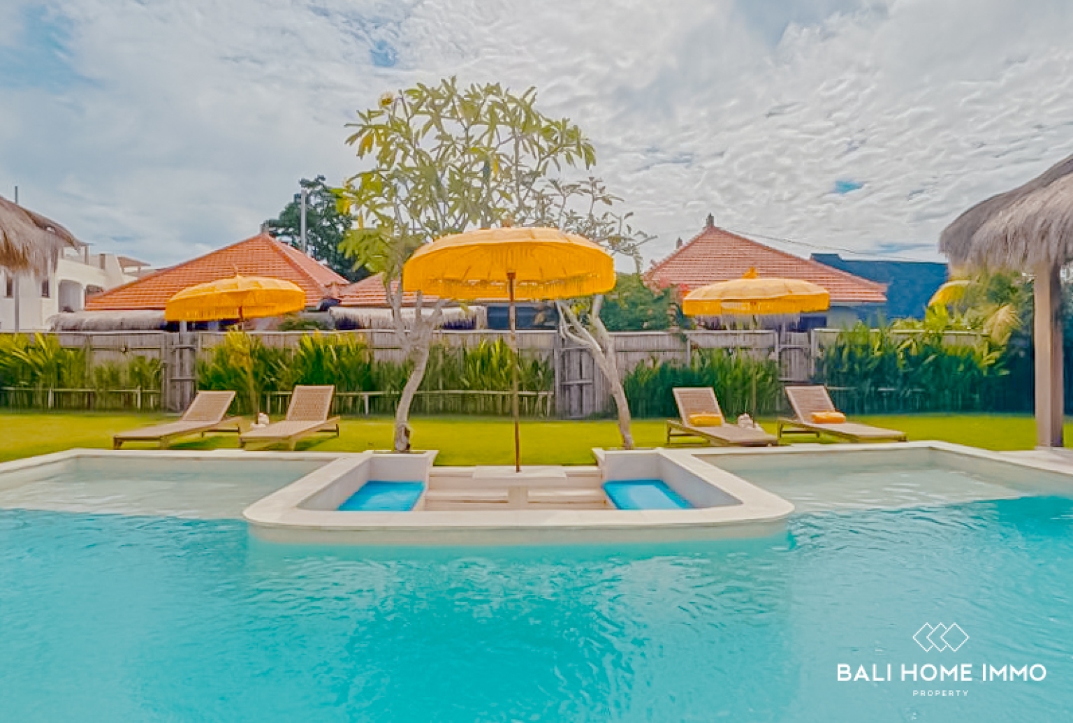 BEAUTIFUL 2 BEDROOMS TOWNHOUSE FOR MONTHLY RENTAL IN ULUWATU UNGASAN — image 2