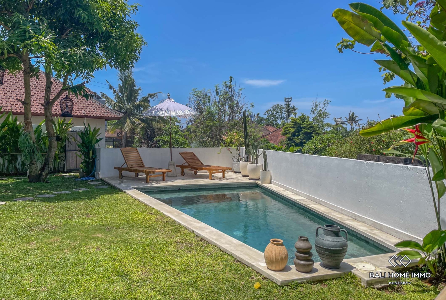 Beautiful 2 Bedrooms villa for rental in Bali Canggu residential side Buduk — image 14