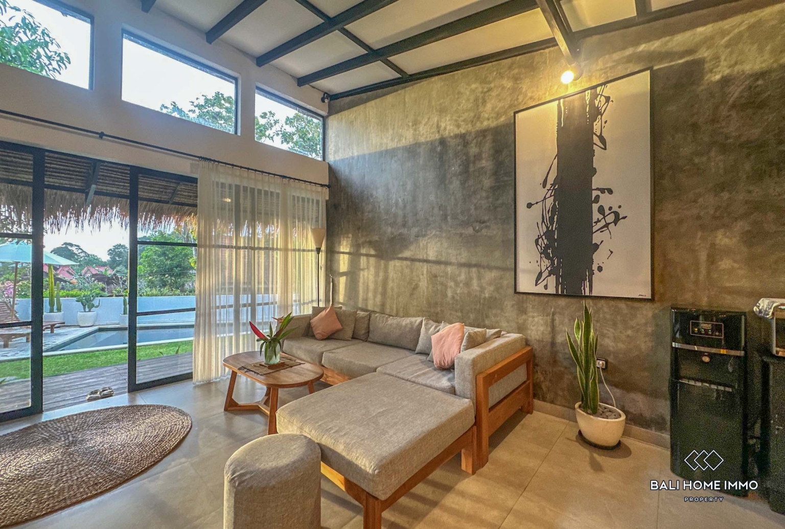 Beautiful 2 Bedrooms villa for rental in Bali Canggu residential side Buduk — image 1