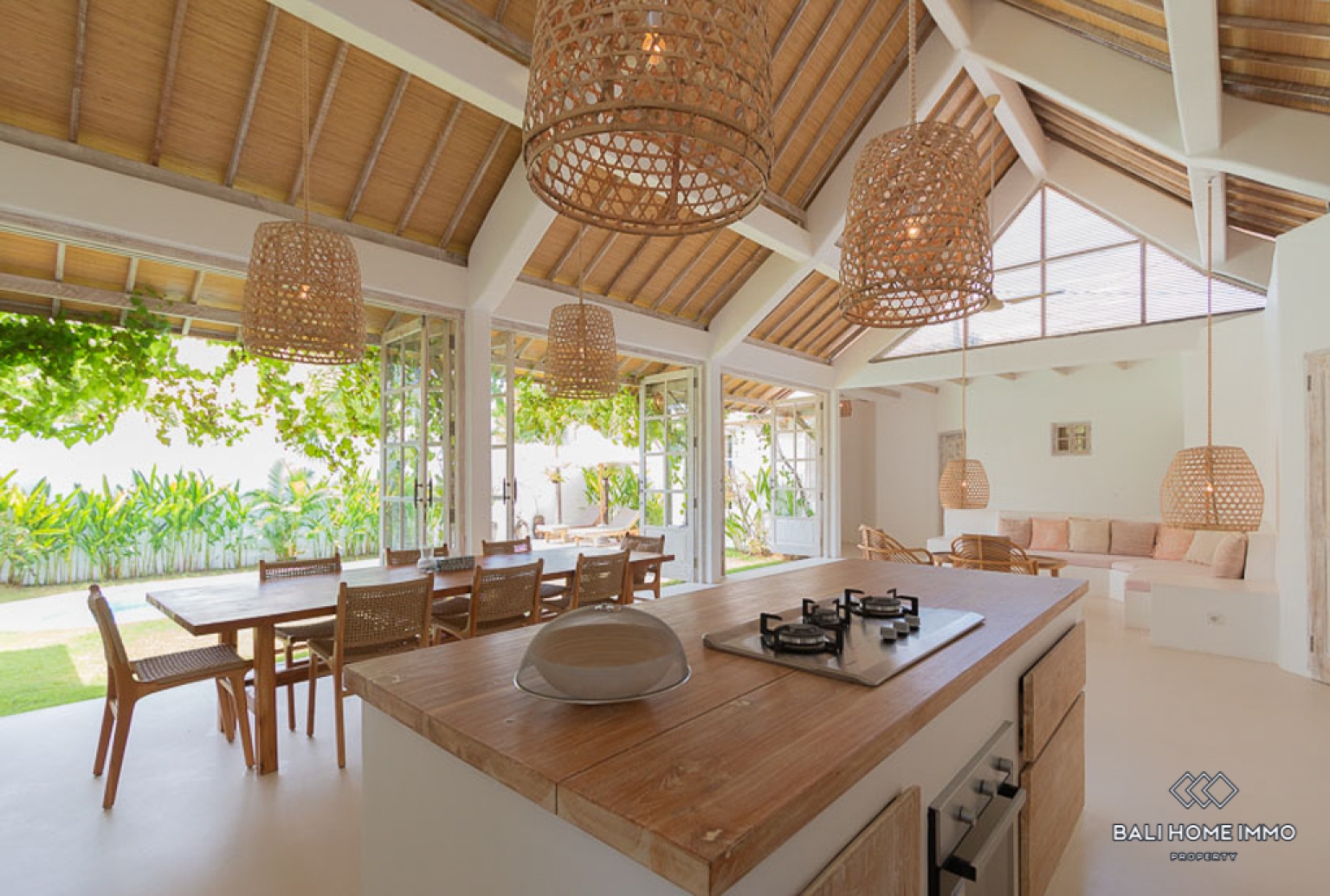 Beautiful 4 Bedroom Villa for Rent in Bali Umalas — image 6