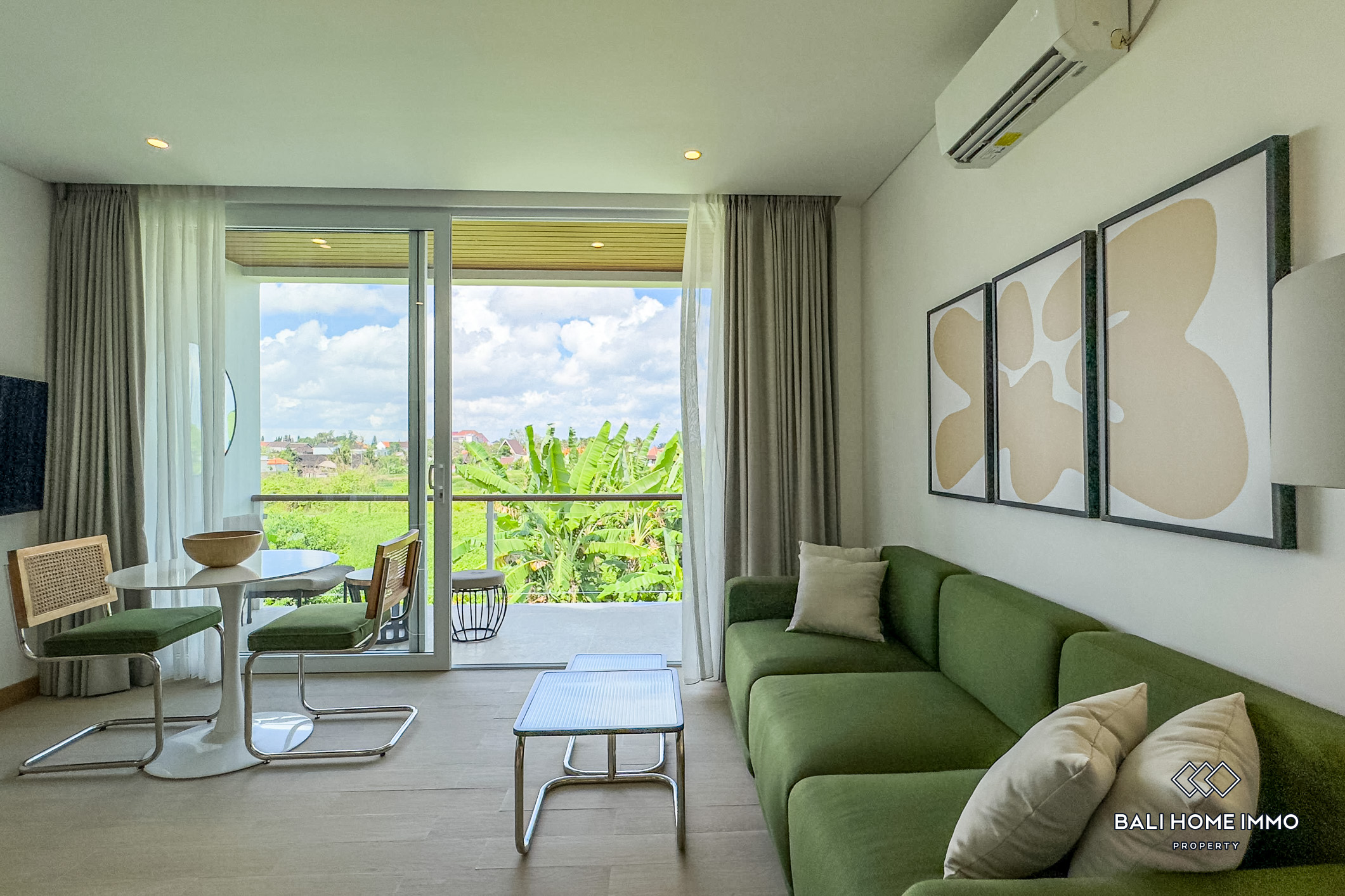 Beautiful design 1 Bedroom apartment for rental in Buduk Bali