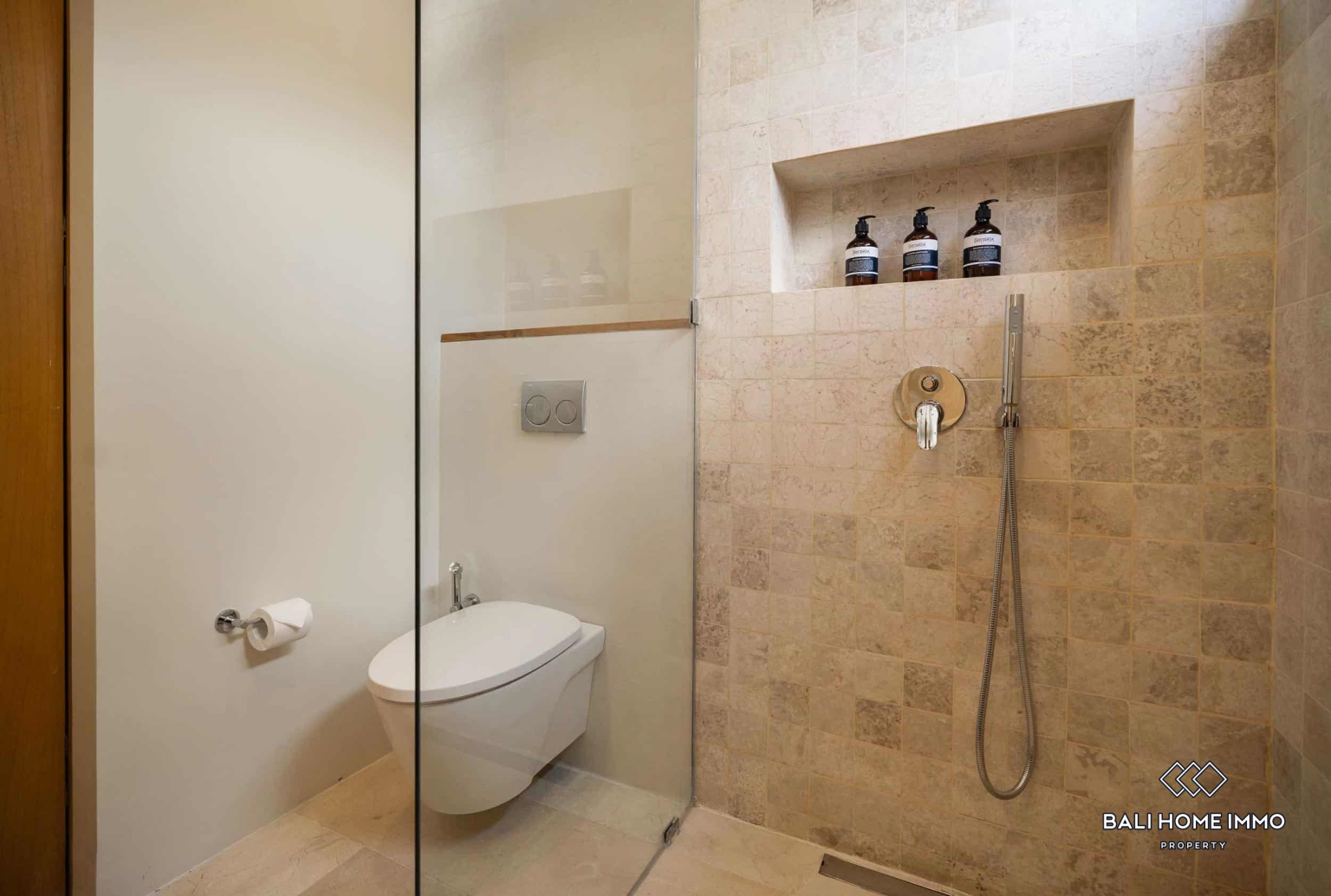 BEAUTIFUL OCEAN VIEW 3 BEDROOMS VILLA FOR MONTHLY RENTAL IN ULUWATU – BINGIN — image 14