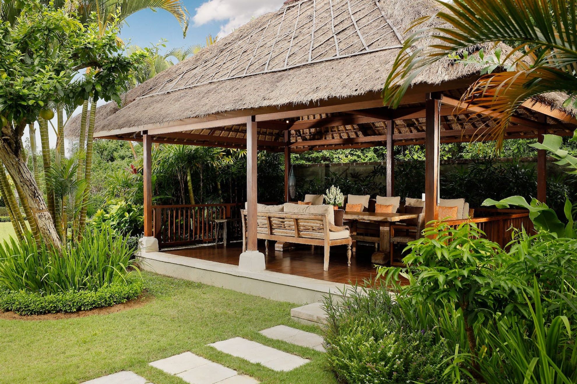Villa Uma Nina — 6BR Villa Rental in Jimbaran — image 2