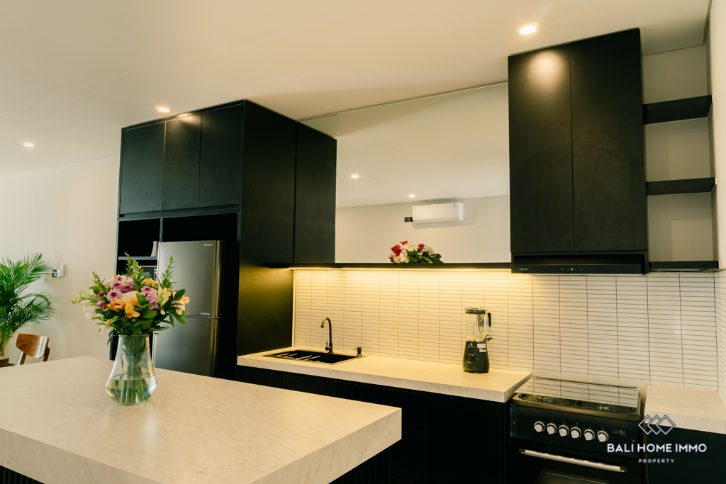 Brand new 2 Bedroom Villa with rice field view For Rental in Batu Bolong Canggu — image 11
