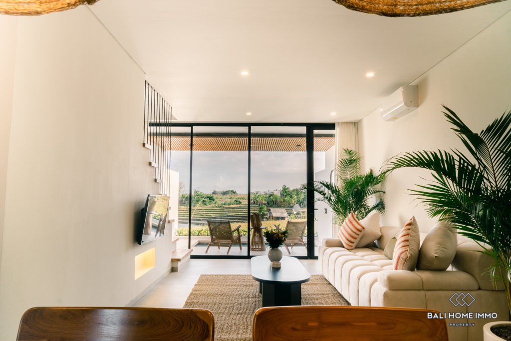 Brand new 2 Bedroom Villa with rice field view For Rental in Batu Bolong Canggu — image 4