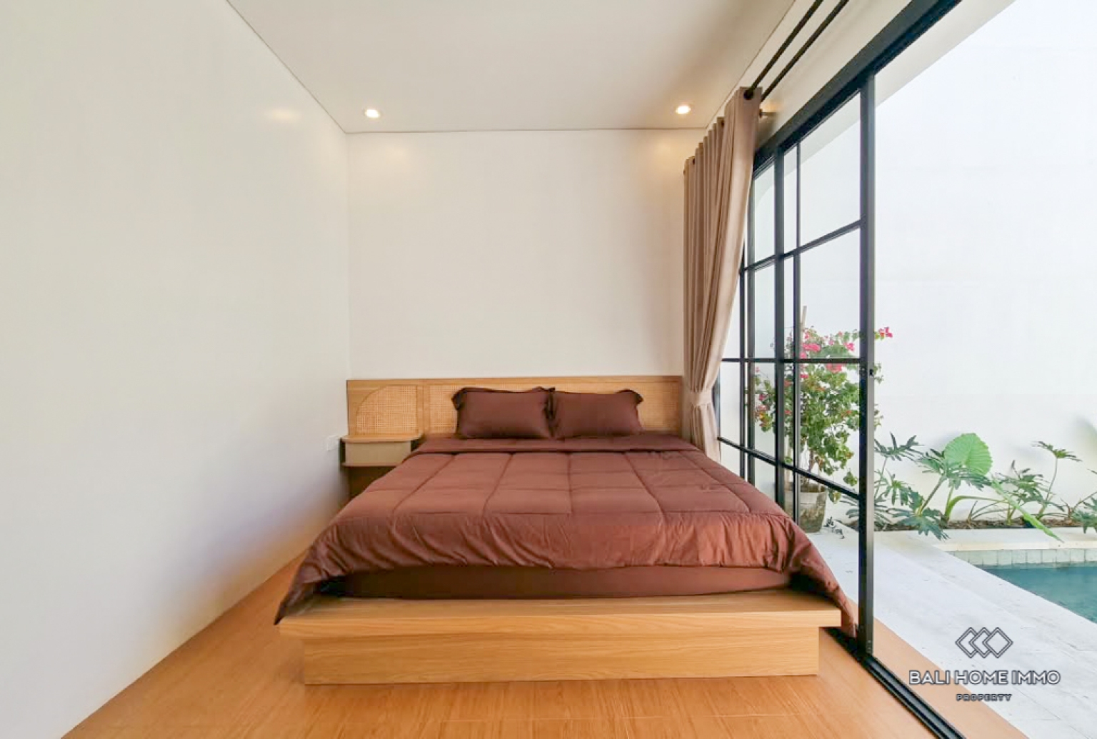 Brand New 2 Bedroom Villa for Yearly Rental in Bali Canggu Residential Side — image 9