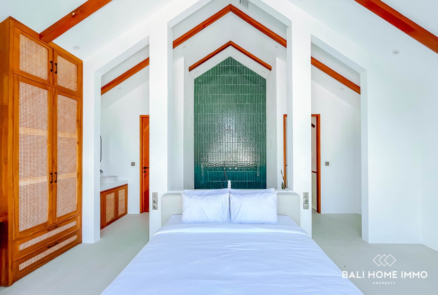 BRAND NEW 3 BEDROOMS VILLA FOR YEARLY & MONTHLY RENTAL IN UNGASAN — image 11