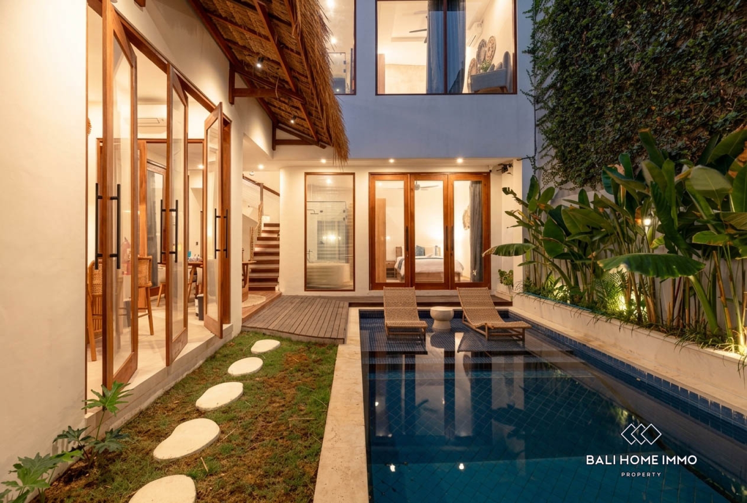 BRAND NEW 5 BEDROOMS VILLA FOR YEARLY AND MONTHLY RENTAL IN JIMBARAN — image 1