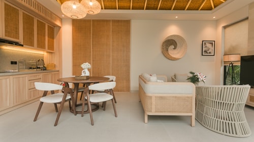 Deneva - Private Pool & Bathtub, Near Berawa Beach in Canggu, Bali — image 18