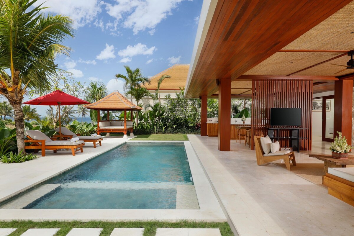 Secluded Coastal Hideaway 3 Bedroom Private Villa in Tabanan — image 9