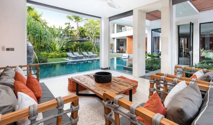 Kerobokan Villa 3089 — image 11