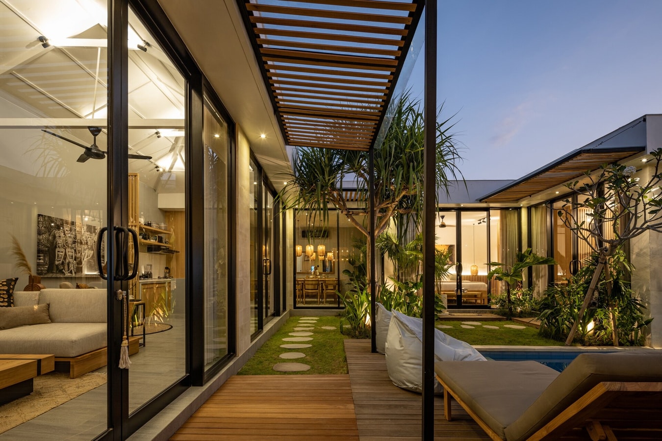 Elegant Uluwatu 3BR Villa | Near Beaches & Pool in Jimbaran, Bali — image 15