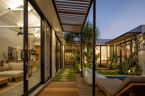Elegant Uluwatu 3BR Villa | Near Beaches & Pool in Jimbaran, Bali — image 14