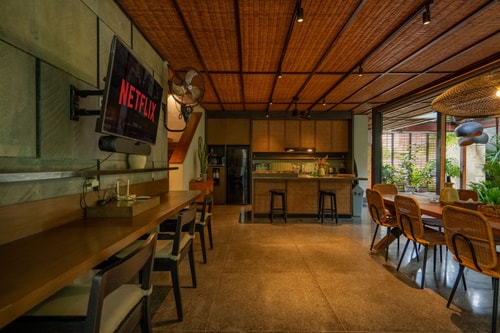 Hollow - 5BR Villa with Pool and Rooftop, Canggu in Canggu, Bali — image 4